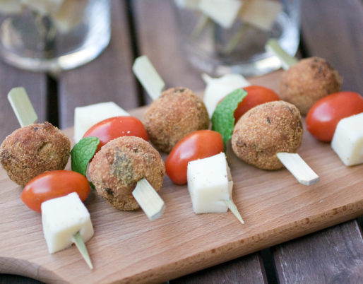ricetta spiedini di polpette di melanzane per l'aperitivo