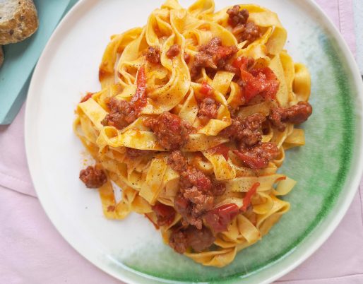 Tagliatelle al sugo di salsiccia