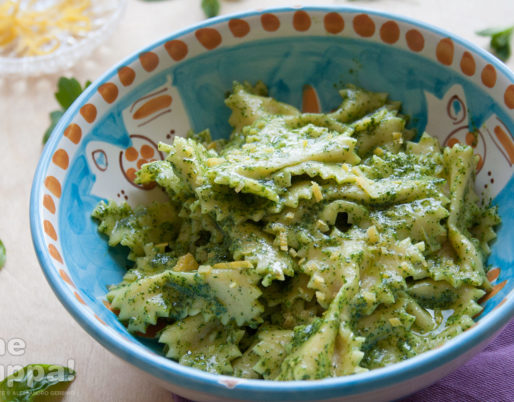 Farfalle al pesto di erbe aromatiche e limone