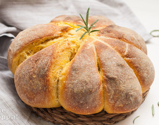 Pane alla zucca (a forma di zucca)